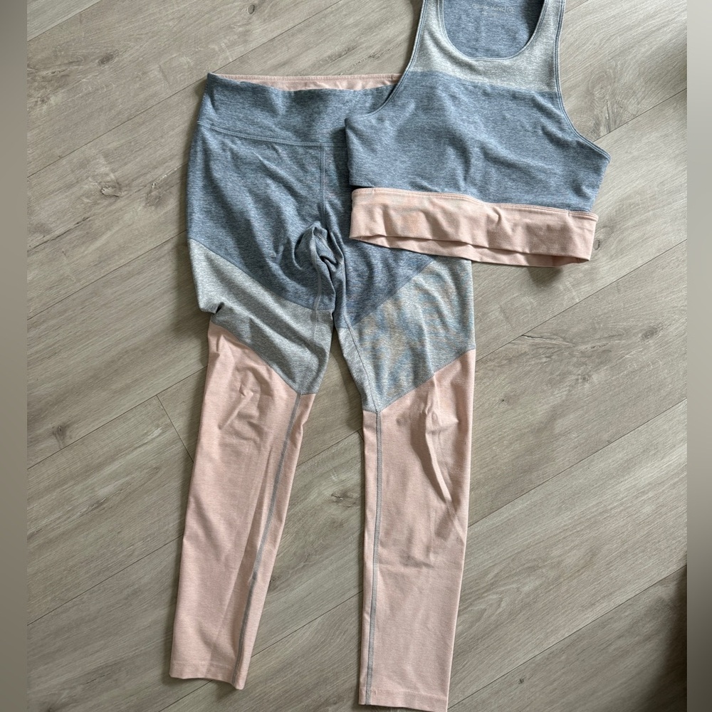 Outdoor voices workout set